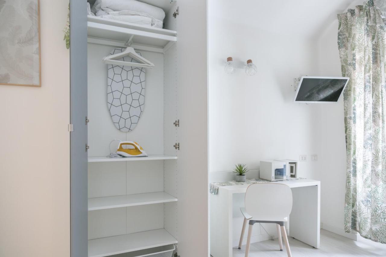 White Candia Guesthouse Roma Ngoại thất bức ảnh