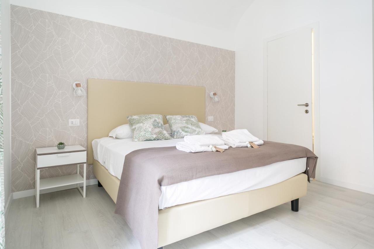 White Candia Guesthouse Roma Ngoại thất bức ảnh