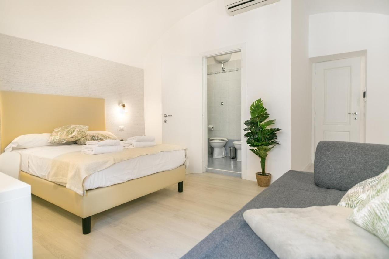 White Candia Guesthouse Roma Ngoại thất bức ảnh